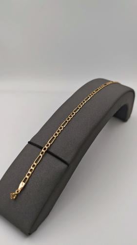 إسوارة ذهب عيار 18