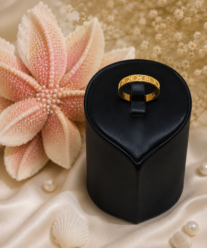 21K Gold Ring – Elegant Women’s Band