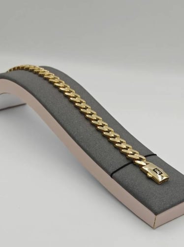 Monaco Bracelet 18K Gold -إسوارة ذهب موناكو عيار 1...