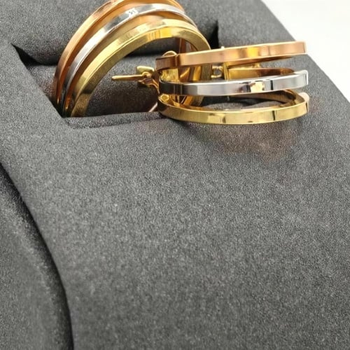 Earring 18K Gold - حلق عيار 18