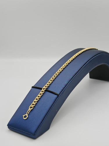 Bracelet 18K Gold - إسوارة ذهب عيار 18