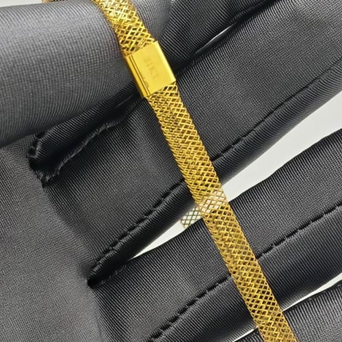 Stretch Bracelet 21K Gold