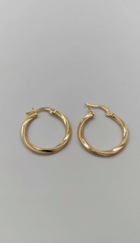 18K Earrings - حلق ذهب عيار 18