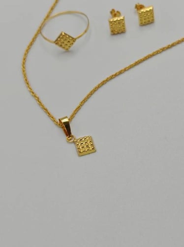 Set 18k Gold - عقد ذهب عيار 18
