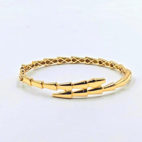 18K Gold Bangle