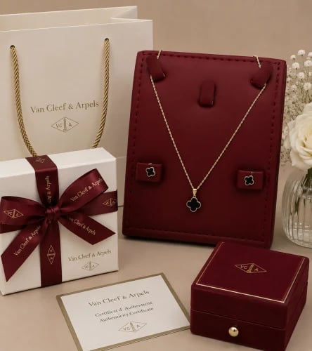 طقم ذهب عيار 18 - 18K Gold Set