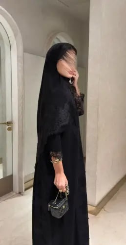 عباية كلوش كريب مع دانتيل فرنسي