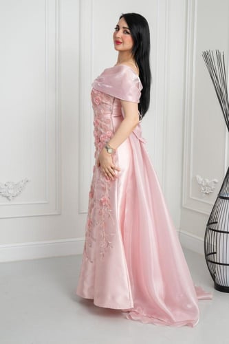 فستان سهره اوف شولدر باللون الزهري