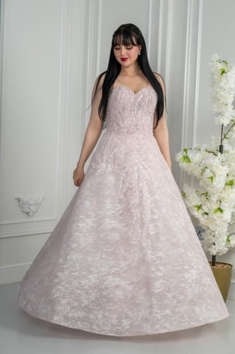 فستان سهرة ستارة