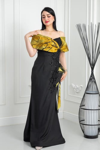 فستان سهرة أسود فاخر بتفاصيل مطرزة ولمسة ملكية( بل...