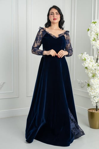 فستان جوخ بكم دانتيل أنيق