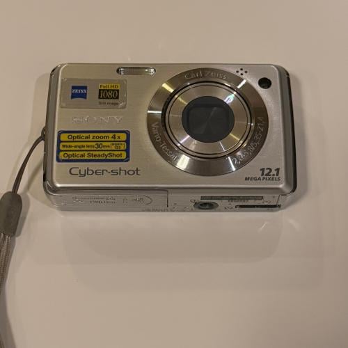 Sony CyberShot DSC-W220