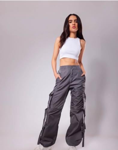 بنطلون براشوت رصاصي