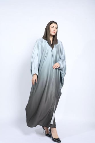 عبايه لي لي