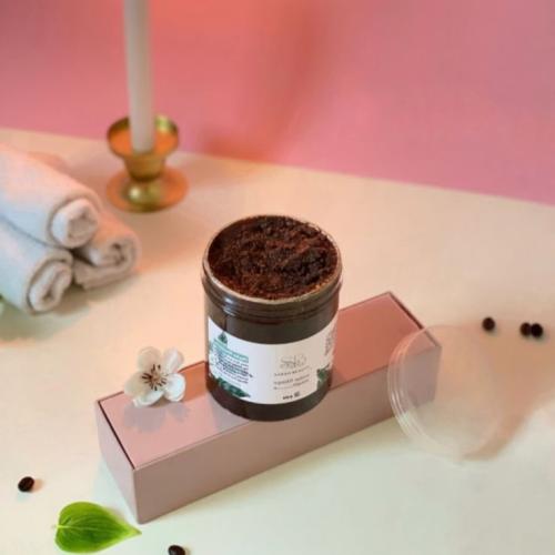 سنفرة القهوة بالفواكة "سارة بيوتي"