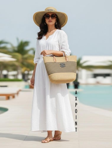 حقيبة يد بتصميم القش / CHANEL