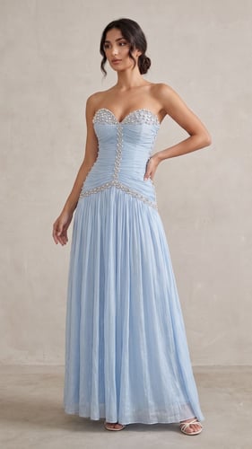 فستان السهرة الملكي بكسرات الـ Chiffon والزخرفة ال...