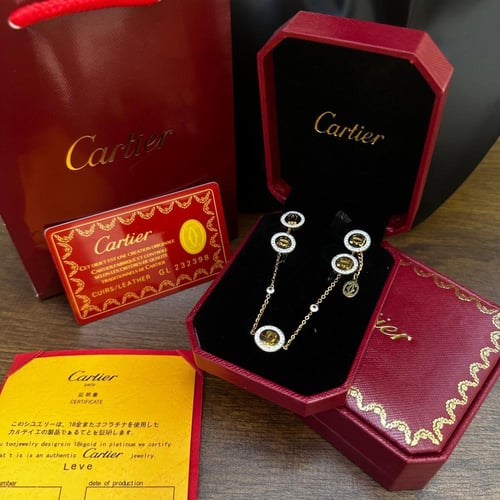 طقم كارتير Cartier Love Stones ذهبي – سلسال وأقراط