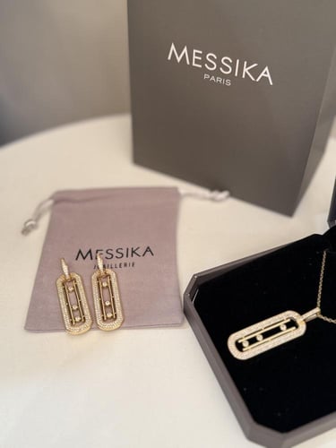 طقم ميسيكا موف أونو – عقد وأقراط