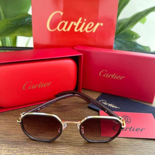 نظارة كارتير Cartier بإطار معدني وخشب