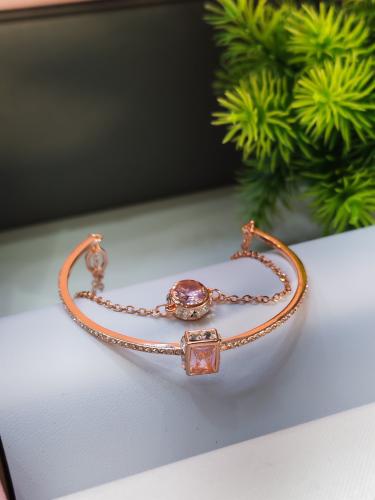 اسوارة سواروفسكي Swarovski Rose Elegance