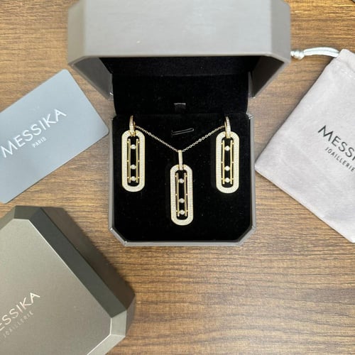 طقم ميسيكا باريس – سلسال وأقراط Move Classique