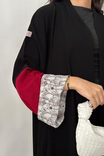 "A47-عباية بكم لينن مشجر "