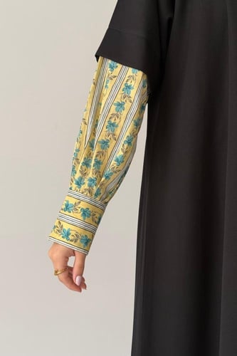 A66-عباية سوداء بكم كسرة قطن هندي