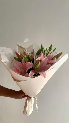 باقة ليليوم وردي | lily Bouquet