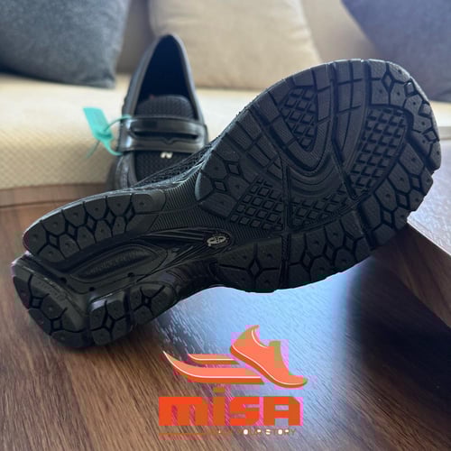 شوز نيو بالانس 1906L