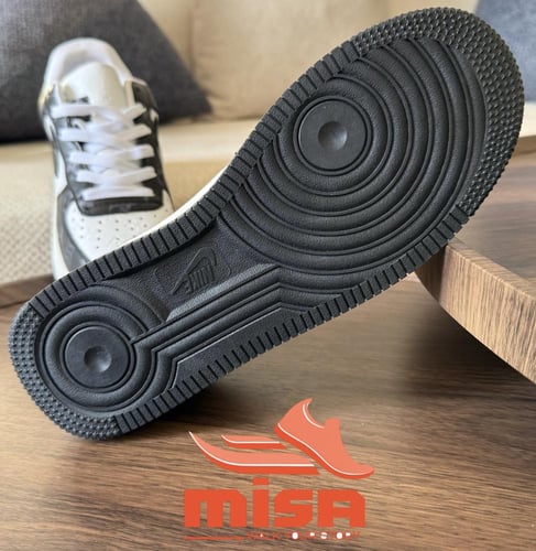 نايك اير فورس لويس فيتون (أسود/أبيض)