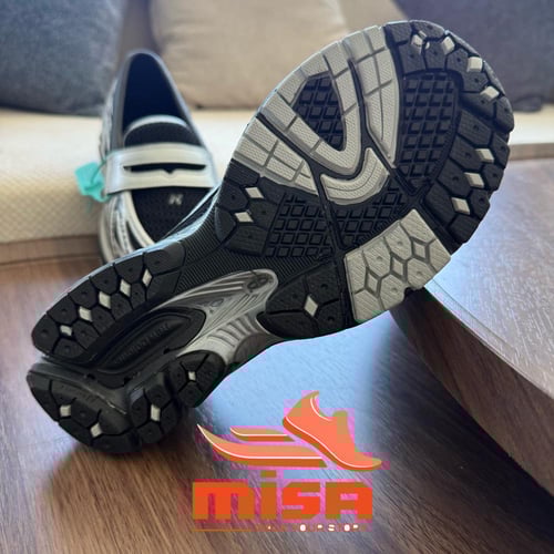 شوز نيو بالانس 1906L