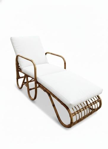 Lounge bed (chaise lounge) made of bamboo with a w...