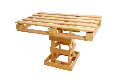 Wooden table with industrial design (pallet)
