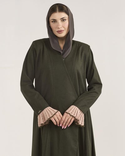 صوف زيتي و كروشية بينك فاتح - Aw 024