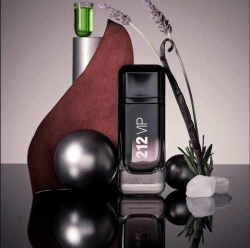 كارولينا هيريرا 212 في اي بي بلاك اودي بارفيوم