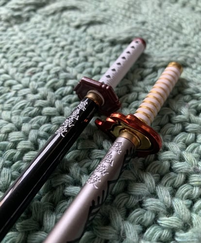 اقلام سيوف قاتل الشياطين