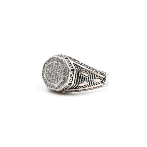 خاتم فضة رجالي حجر زرقون تصميم تجسد الفخامة