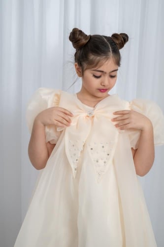 فستان بناتي سهرات فيونكه على الصدر s01125