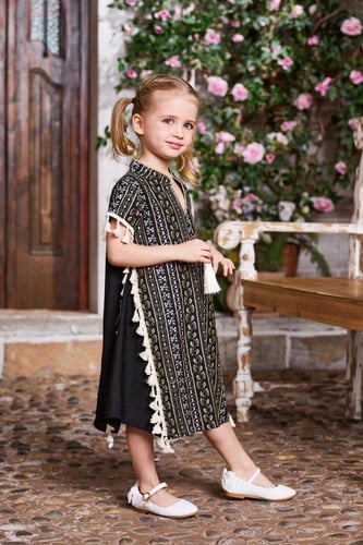 جلابية بناتي سوداء بنمط تراثي مميز 7012