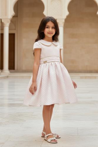 فستان بناتي وردي إبداع التصميم الكلاسيكي بلمسات عص...