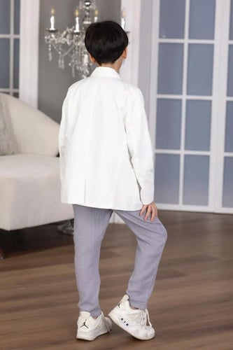 قميص ولادي ابيض وسديري مخطط مع جاكيت ابيض 2946