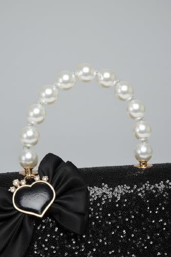 حقيبة بناتي سوداء أنيقة بفيونكة ولؤلؤ فاخر B015