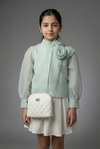 شنطة بناتية جلد مبطن بتصميم راقٍ B002