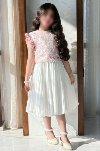 بلوزة بناتي وردي كت بنقشات ورود 7312