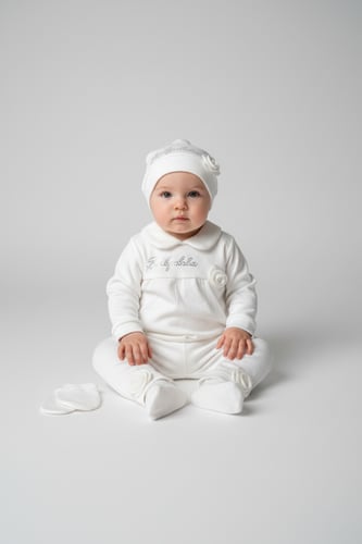 علبة مواليد فاخرة من BabyDola بلون كريمي15378