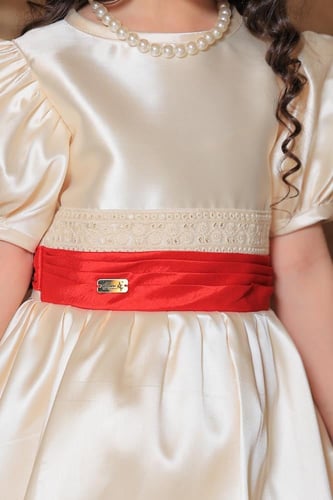 فستان بناتي سهرات بيج بحزام احمر S01137