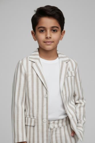 جاكيت مقلم لون بيج مع تيشيرت ابيض 4174