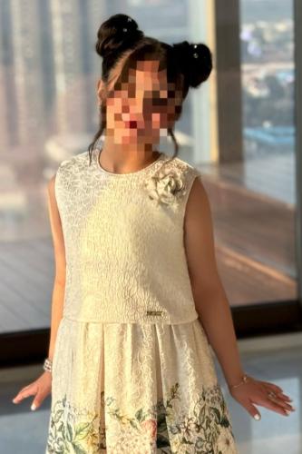 بلوزة بناتي سكري كت بوردة على الكتف 7316