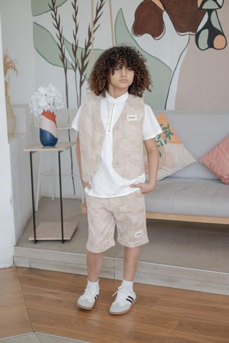 قميص ولادي ابيض مع سديري 4151